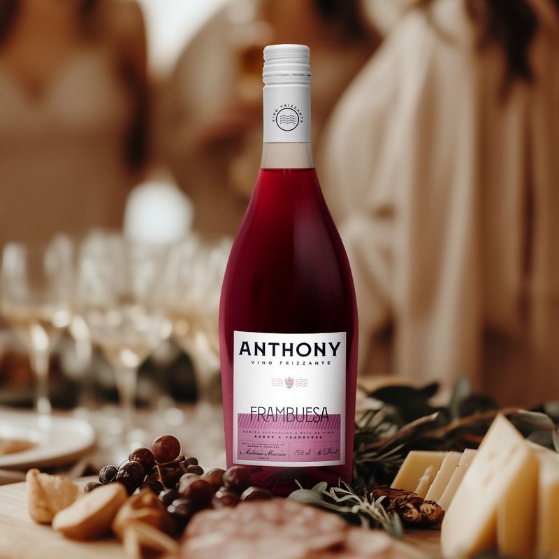 ANTHONY_VINO_FRIZZANTE_FRAMBUESA_1500ML_AMB_1000X1000.jpg