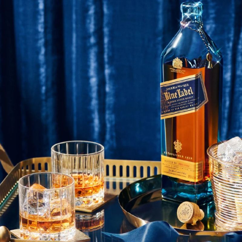 JOHNNIE_BLUE_750ML_AMB_1000x1000.jpg