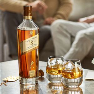 JOHNNIE WALKER AGED 18Y 750 ML